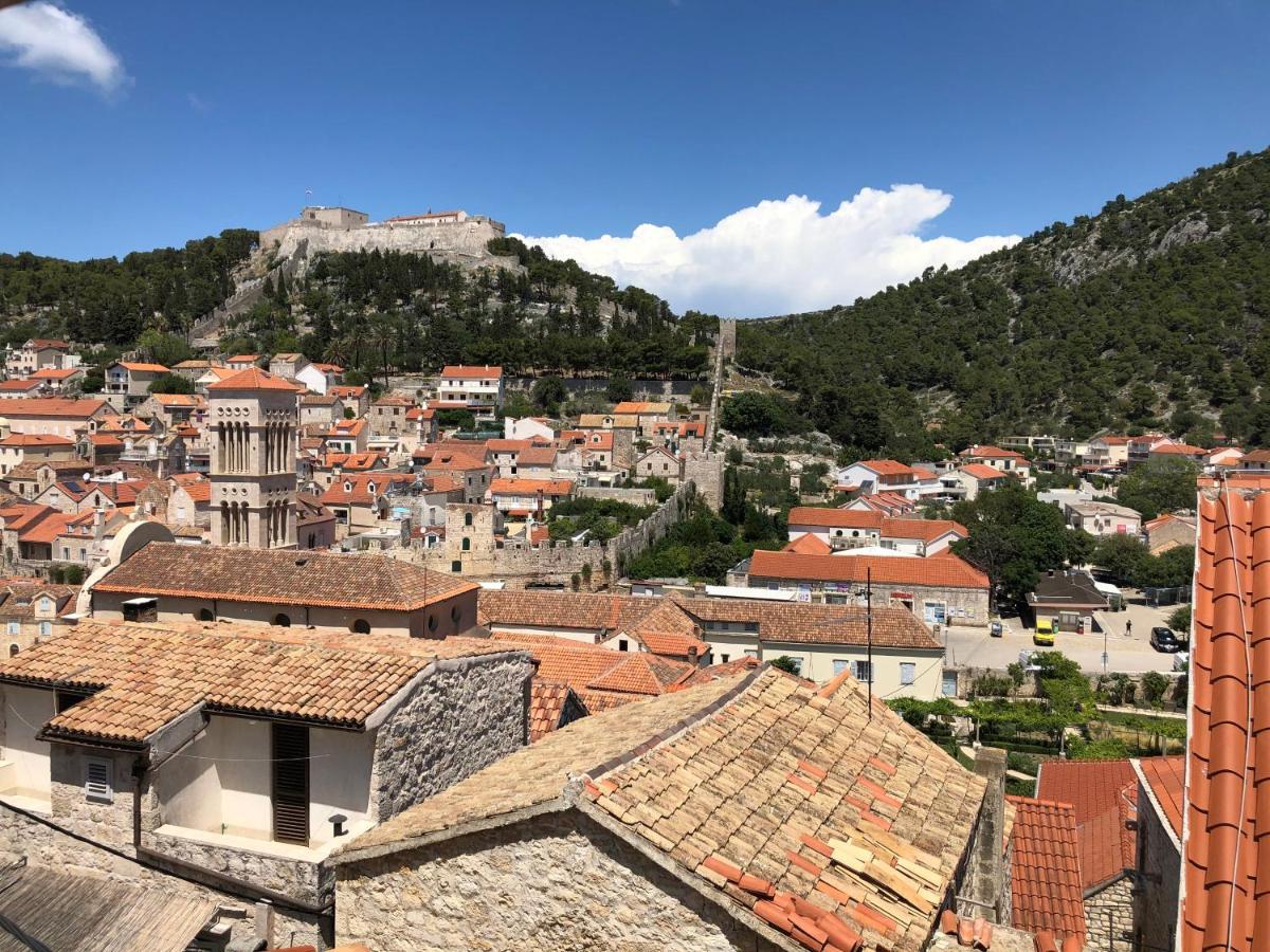 Old Town Apartment Mare Hvar Town Extérieur photo